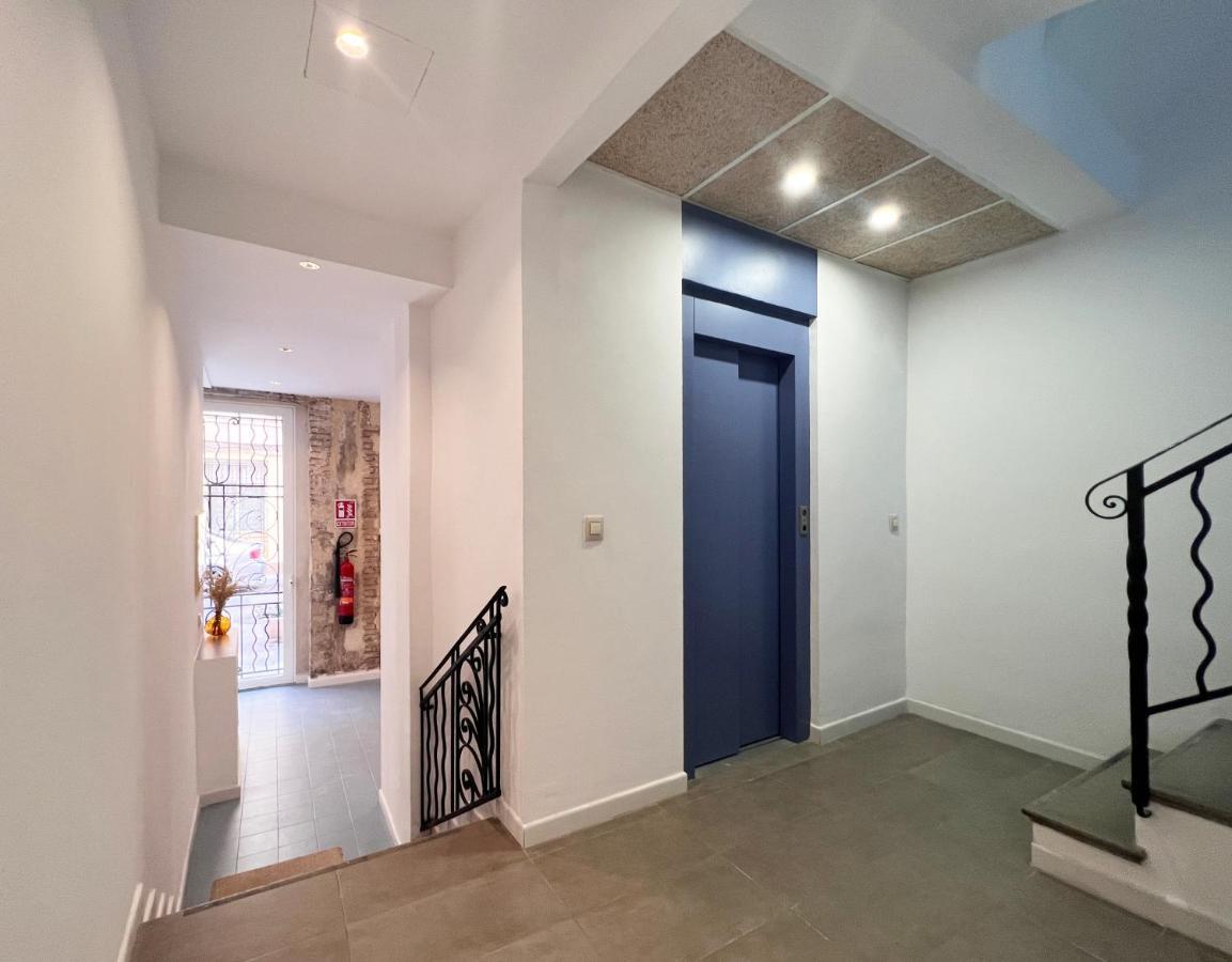 Apartamento Travel Habitat Maritím Valencia Exterior foto